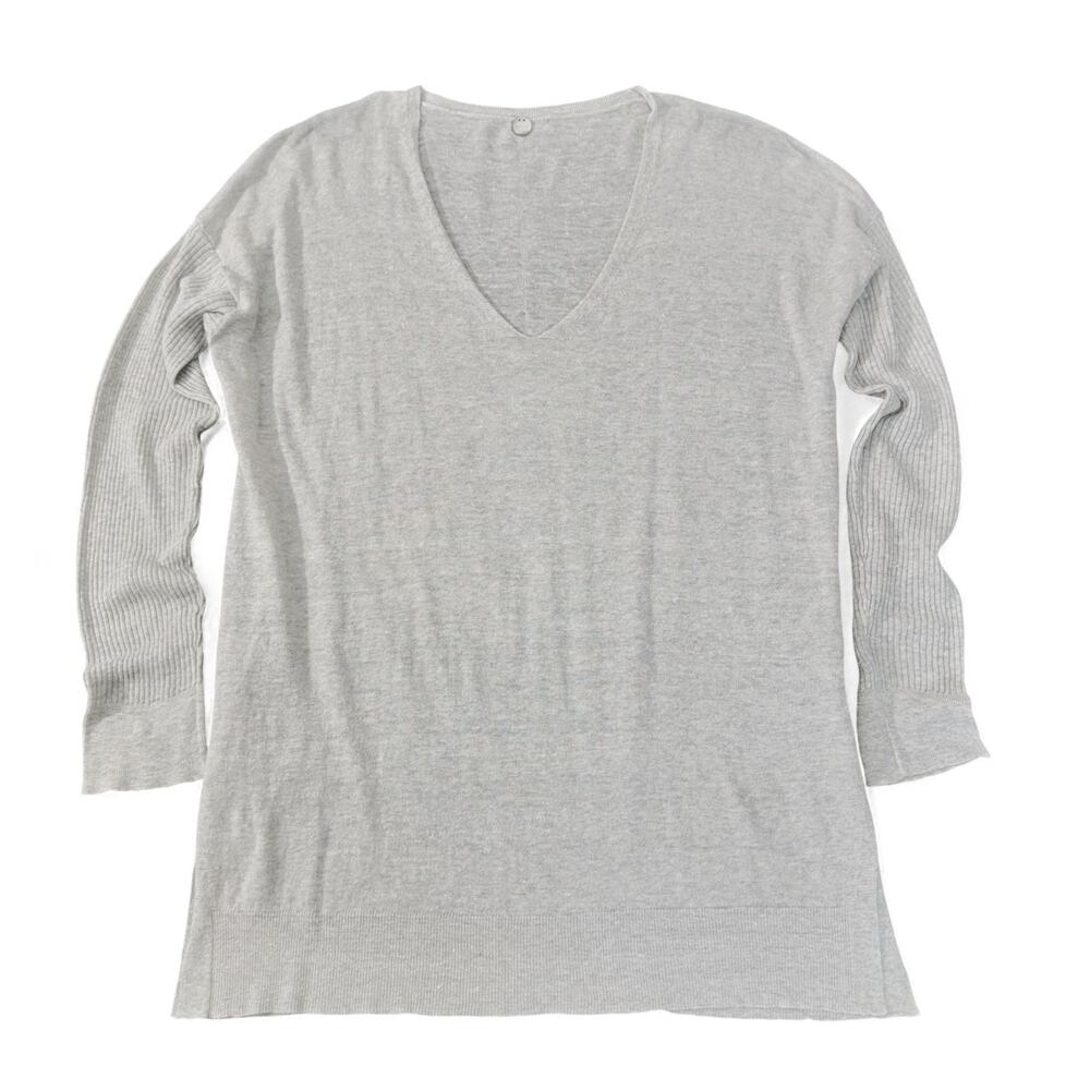 Margaret O'Leary Light Gray V-Neck Sweater med